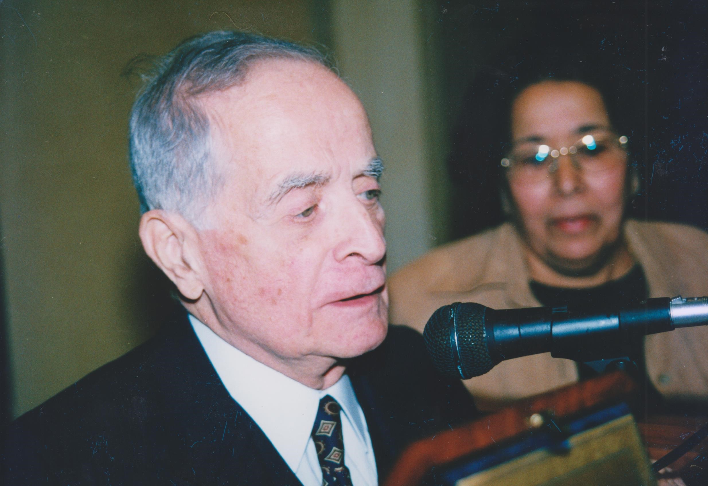 صورة من ألبوم 2001